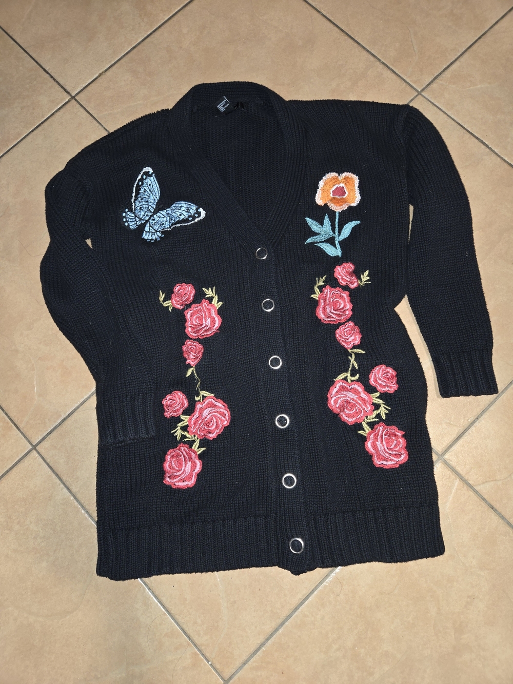 Embroidered Floral & Butterfly Black Knit Cardigan Sweater Very Good Condition.